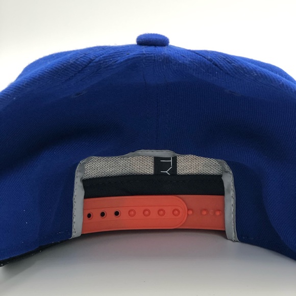 NY KNICKS REFLECTOR VINTAGE LOGO SKYLINE SNAPBACK - Picture 7 of 10